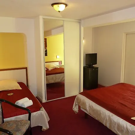Hotel Des Lilas